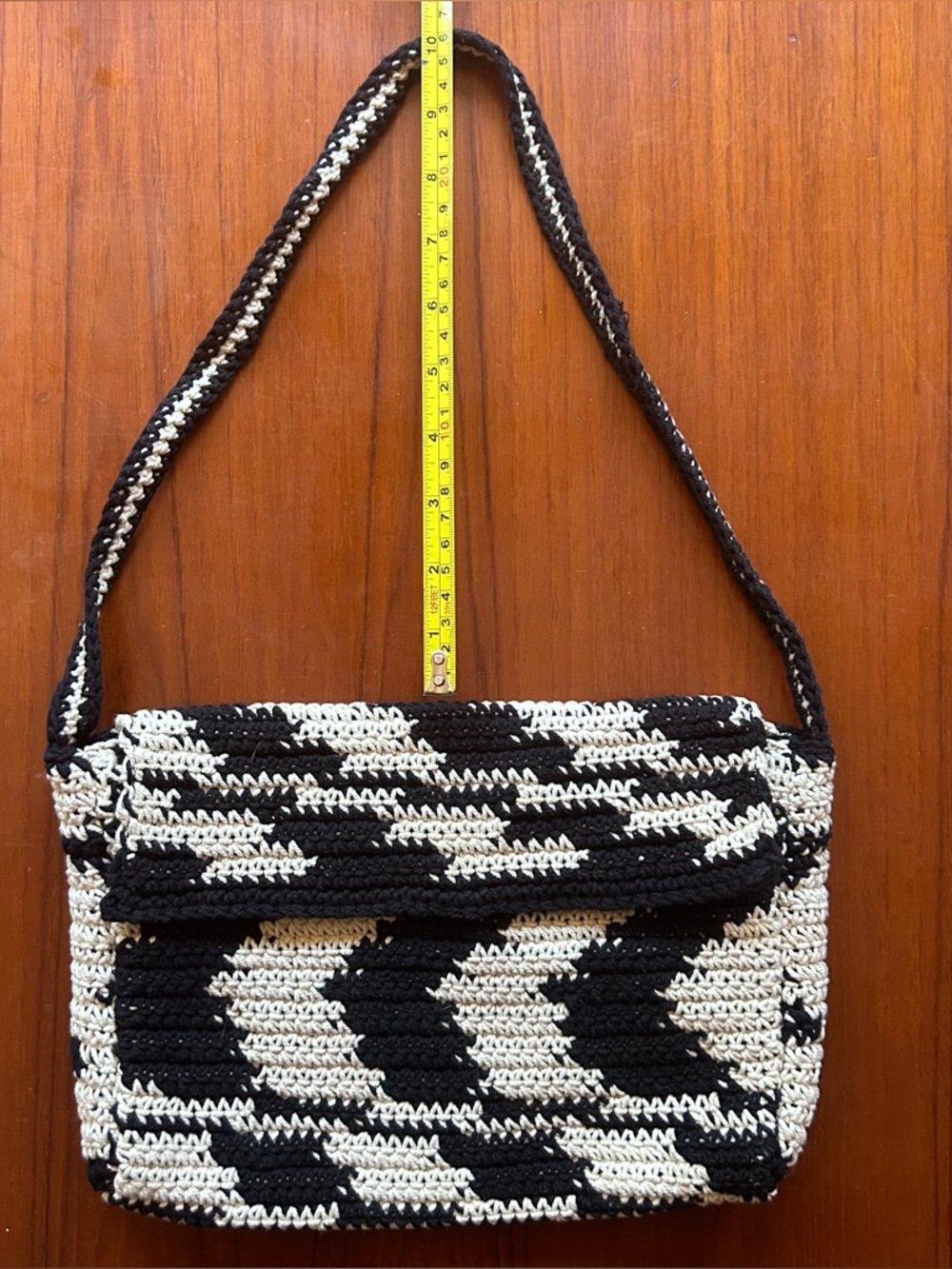 Crochet Handbag - Picture 9 of 9